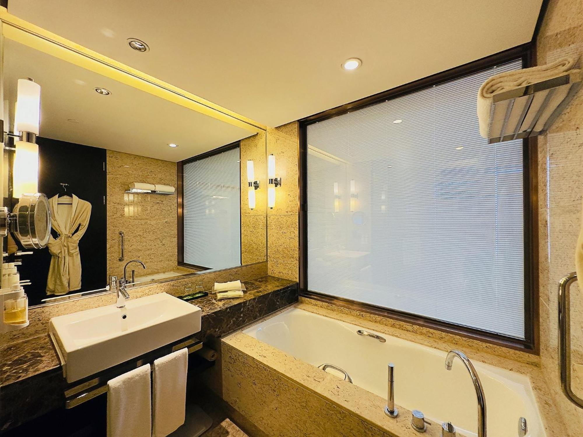 Holiday Inn Nantong Oasis International By Ihg Eksteriør bilde